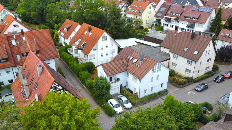 Mehrfamilienhaus mit Potenzial: 4 Einheiten oder großzügiges Familienwohnen in Möhringen